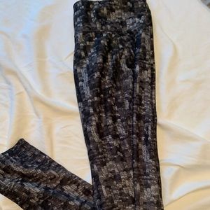 Patterned leggings